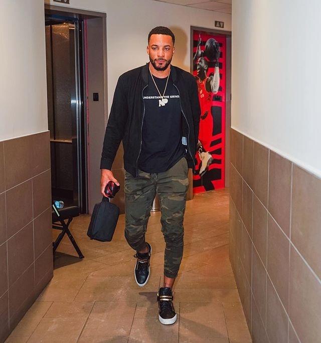 给特尔施特 给特尔施特